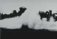 Ein Tsunami trifft Hawaii am 1. April 1946